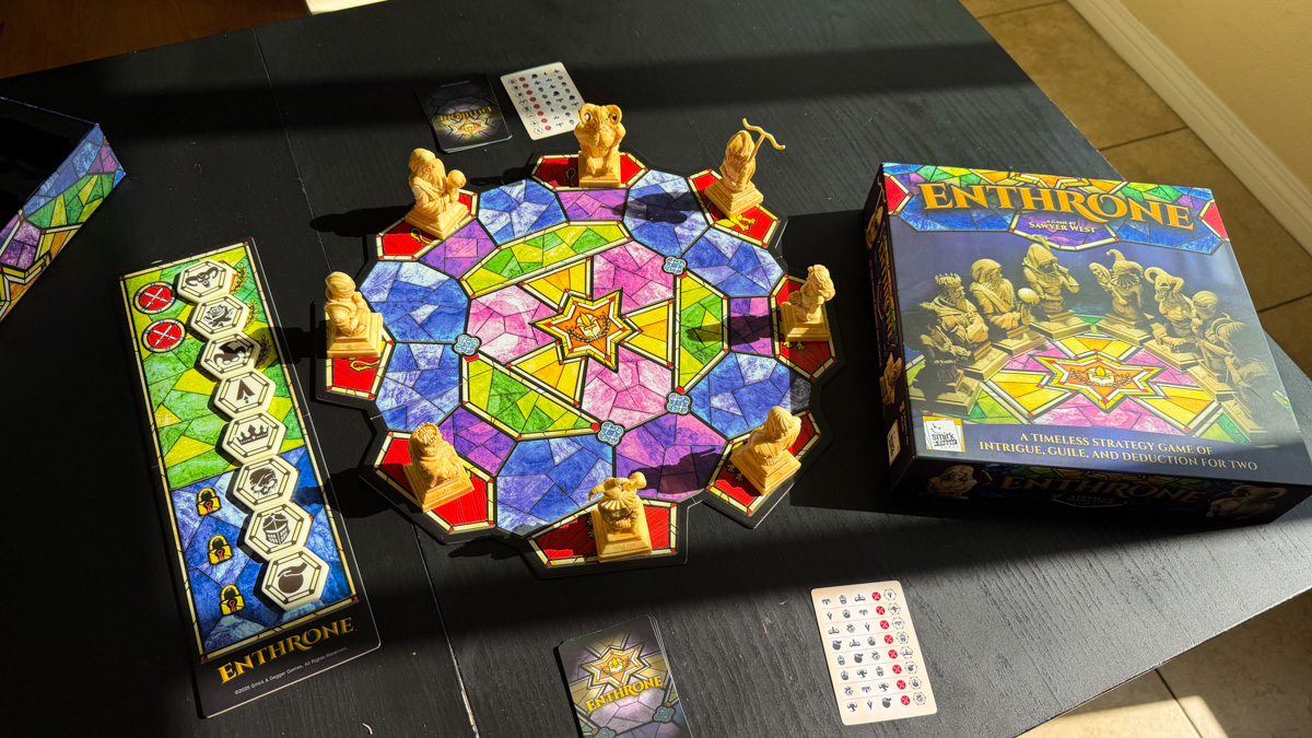 Enthrone — Full Game Setup Enthrone full game setup with box board and 8 sculpted figures by Smirk and Dagger